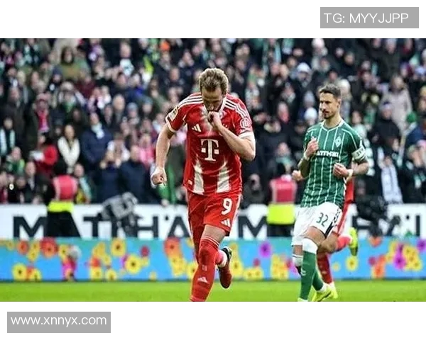 莱万重返安联球场遭拜仁球迷嘘声四起引发热议