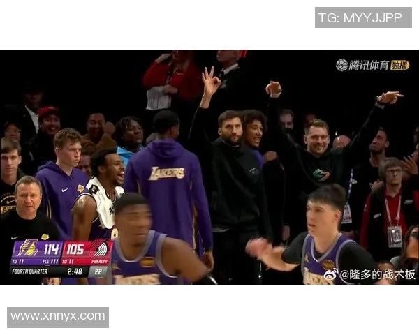 鹈富与湖人激战正酣谁能在季后赛中笑到最后争夺总冠军荣耀