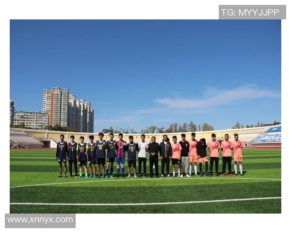 科学足球速度训练的创新方法与实用技巧探讨MBA